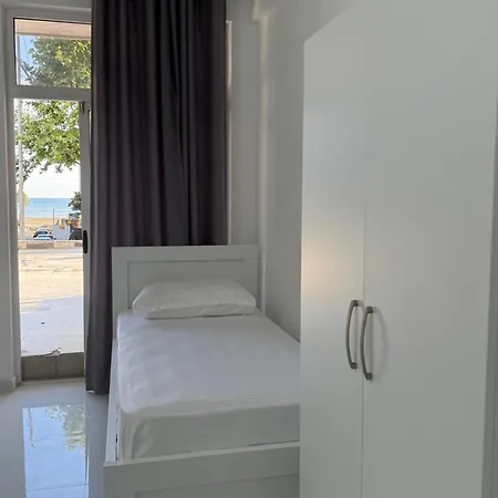 Elio'S Room Durres Exterior photo